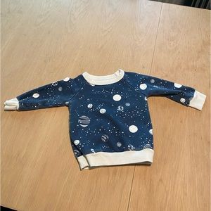 Winter water factory planet sweatshirt in size 18mos